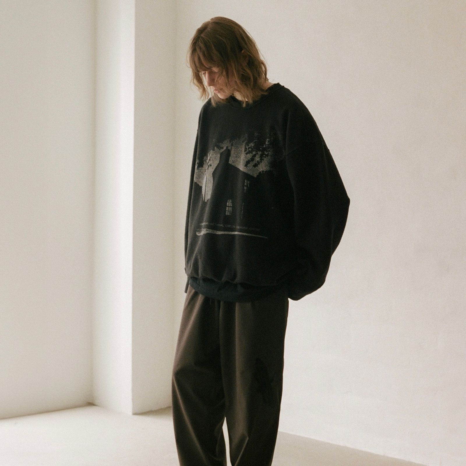 【残りわずか】Inside Out Sweater