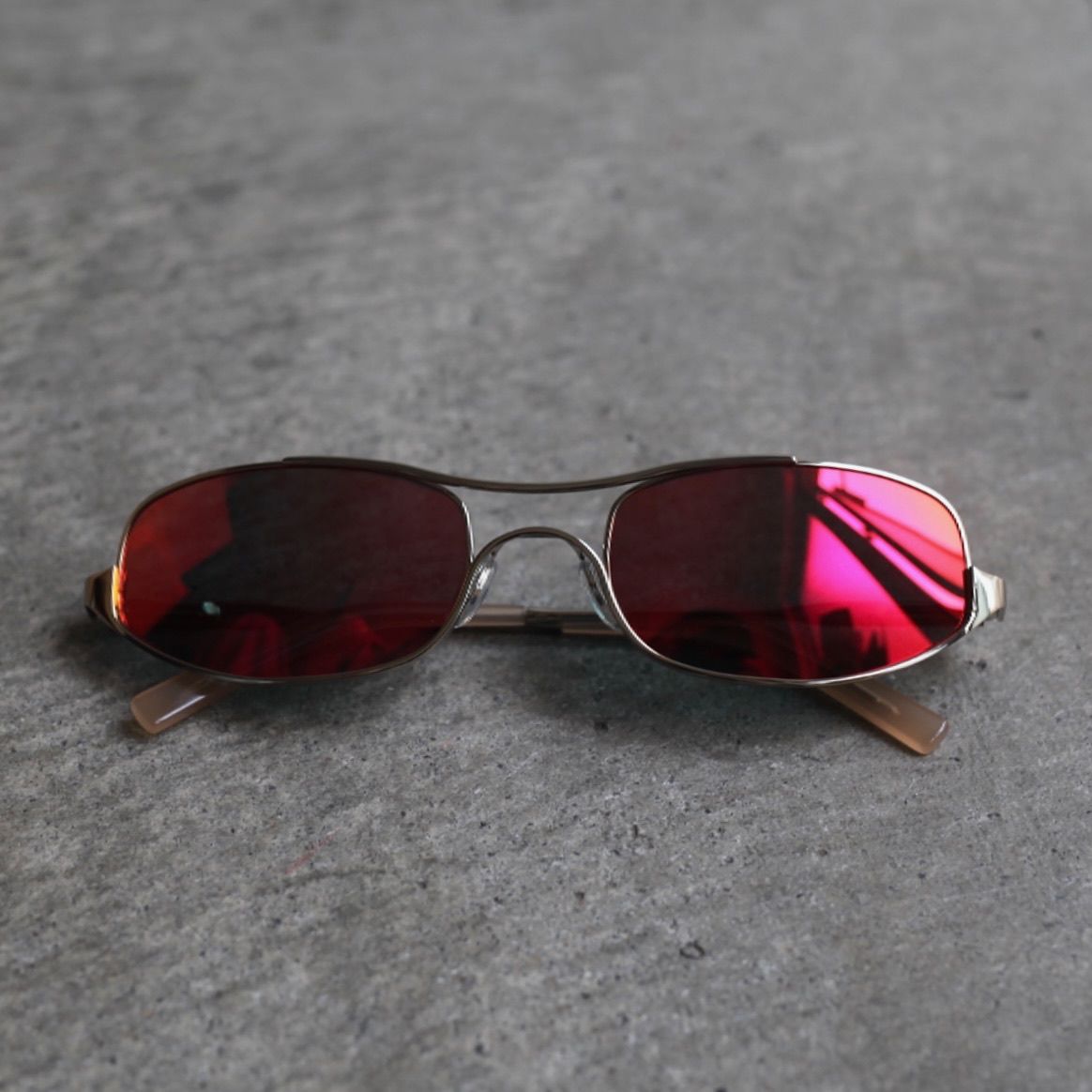 【残り一点】Red Wire Frame Sunglasses