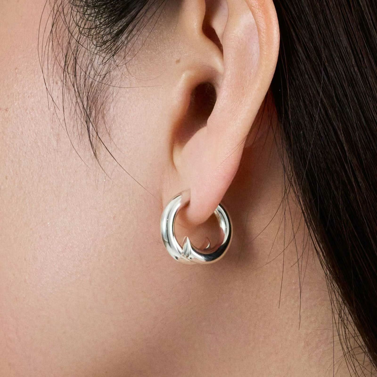 【お取り寄せ注文可能】Intersect Hoop Pierce