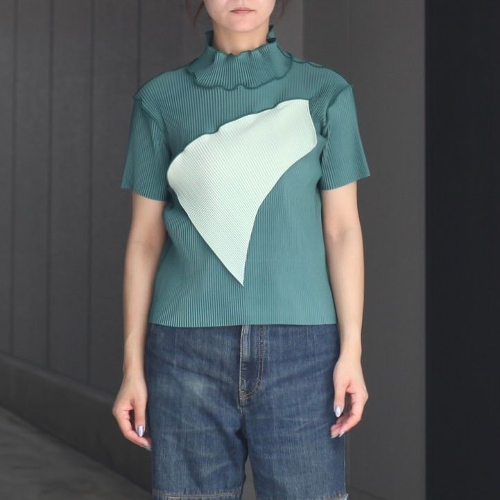 【残り一点】Todo Wave Top Short Sleeve High Neck