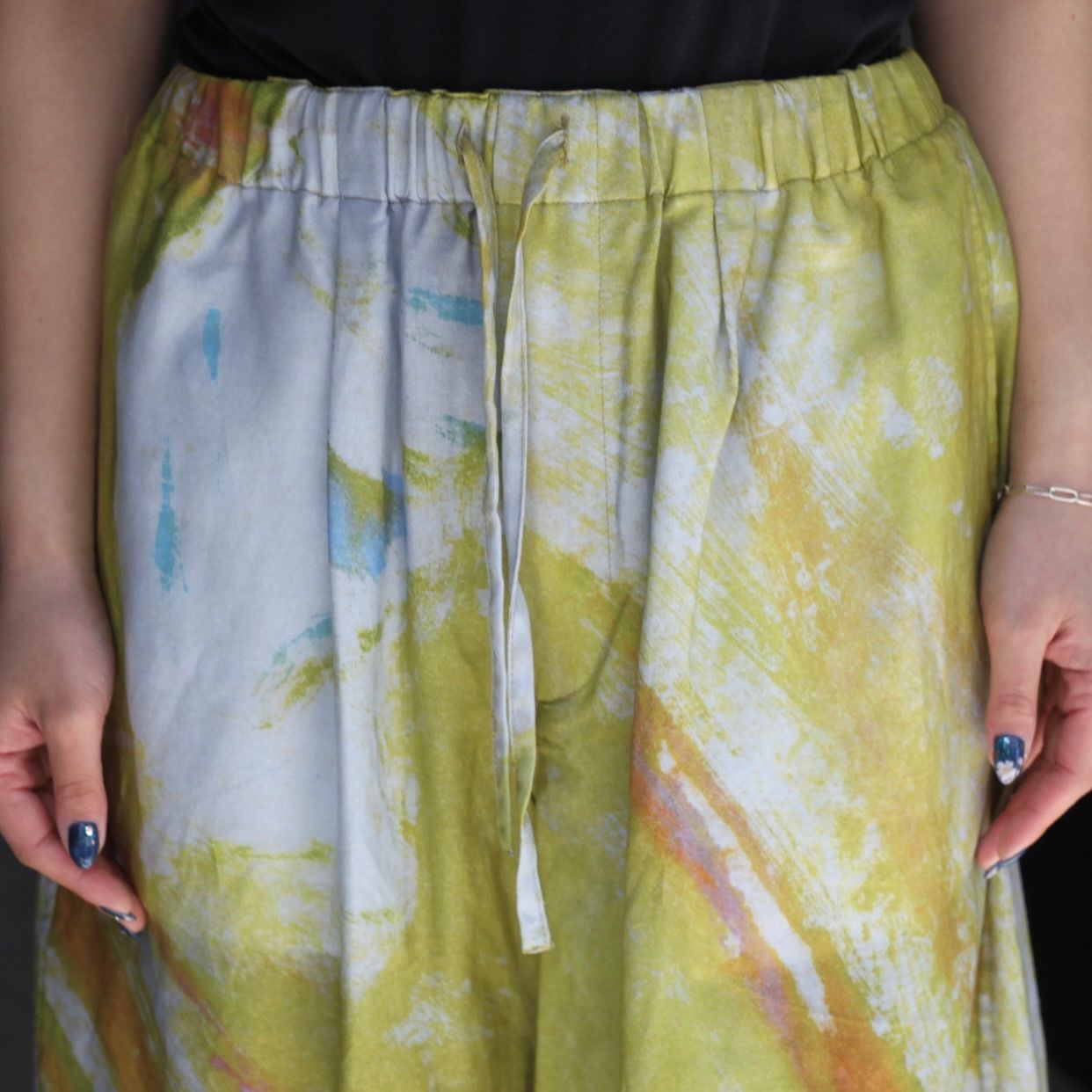 【残り一点】Flower Printed Easy Shorts