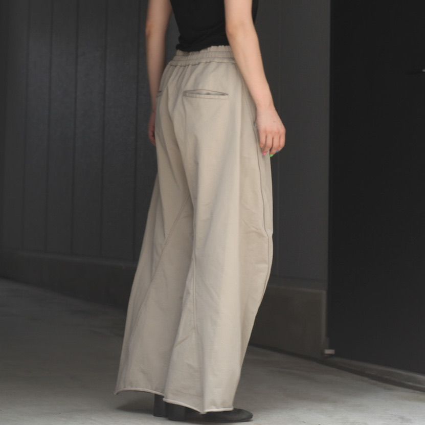 【残り一点】36G Econyl Solid 3D Pants