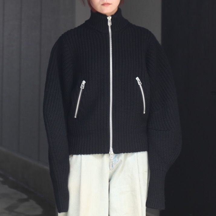 【残り一点】Ribed Massive Rounded Sleeve Zip-Up Knit Jacket