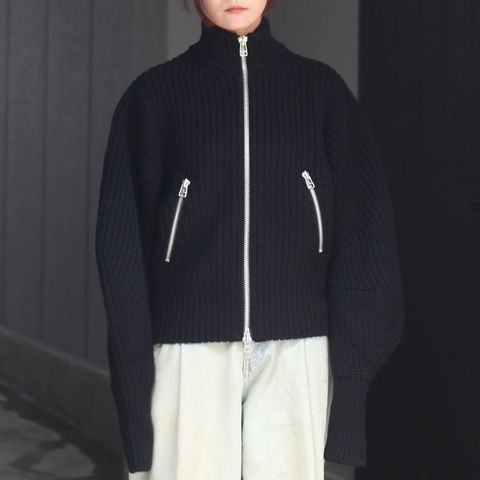 【残り一点】Ribed Massive Rounded Sleeve Zip-Up Knit Jacket