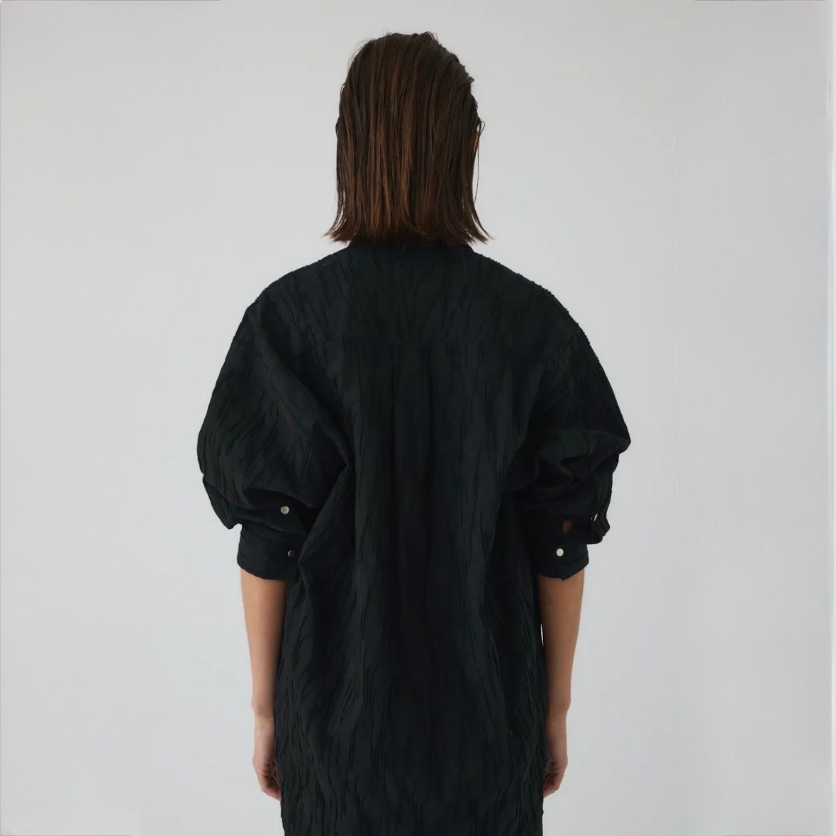 【残り一点】Tuck Pleats Back Volume SH