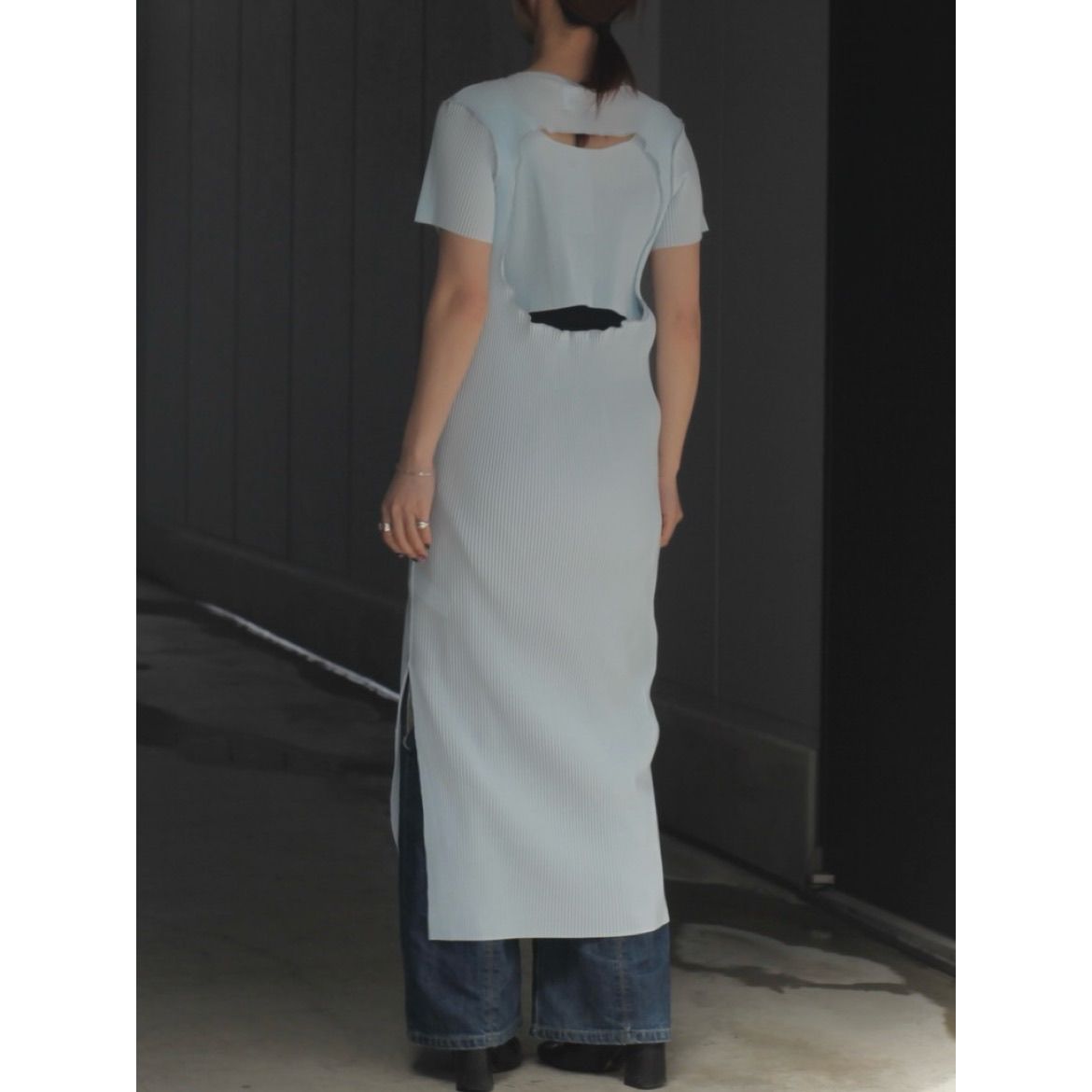 Peephole Short Sleeve Dress - kotohayokozawa (コトハヨコザワ