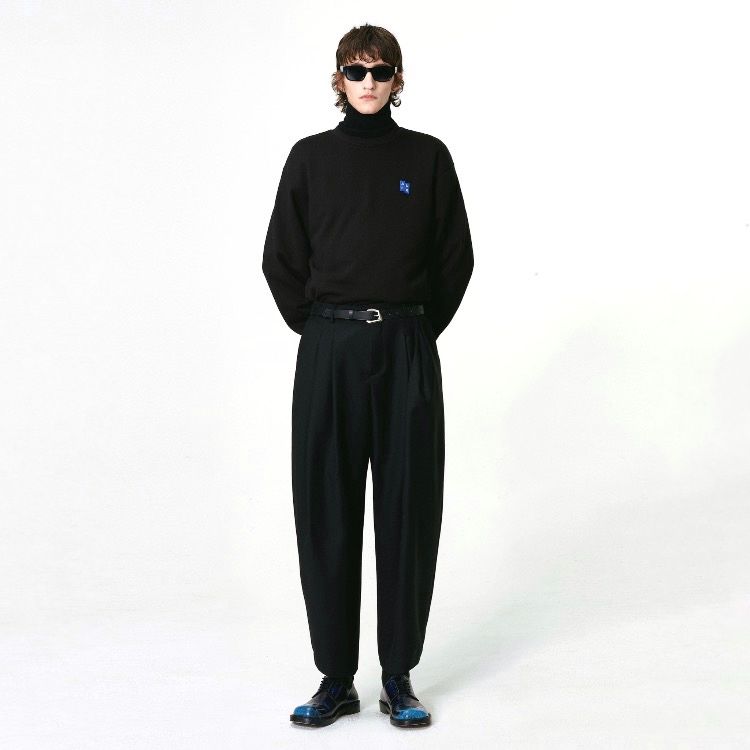 【残り一点】Sig; BL Tag Sweatshirt 01