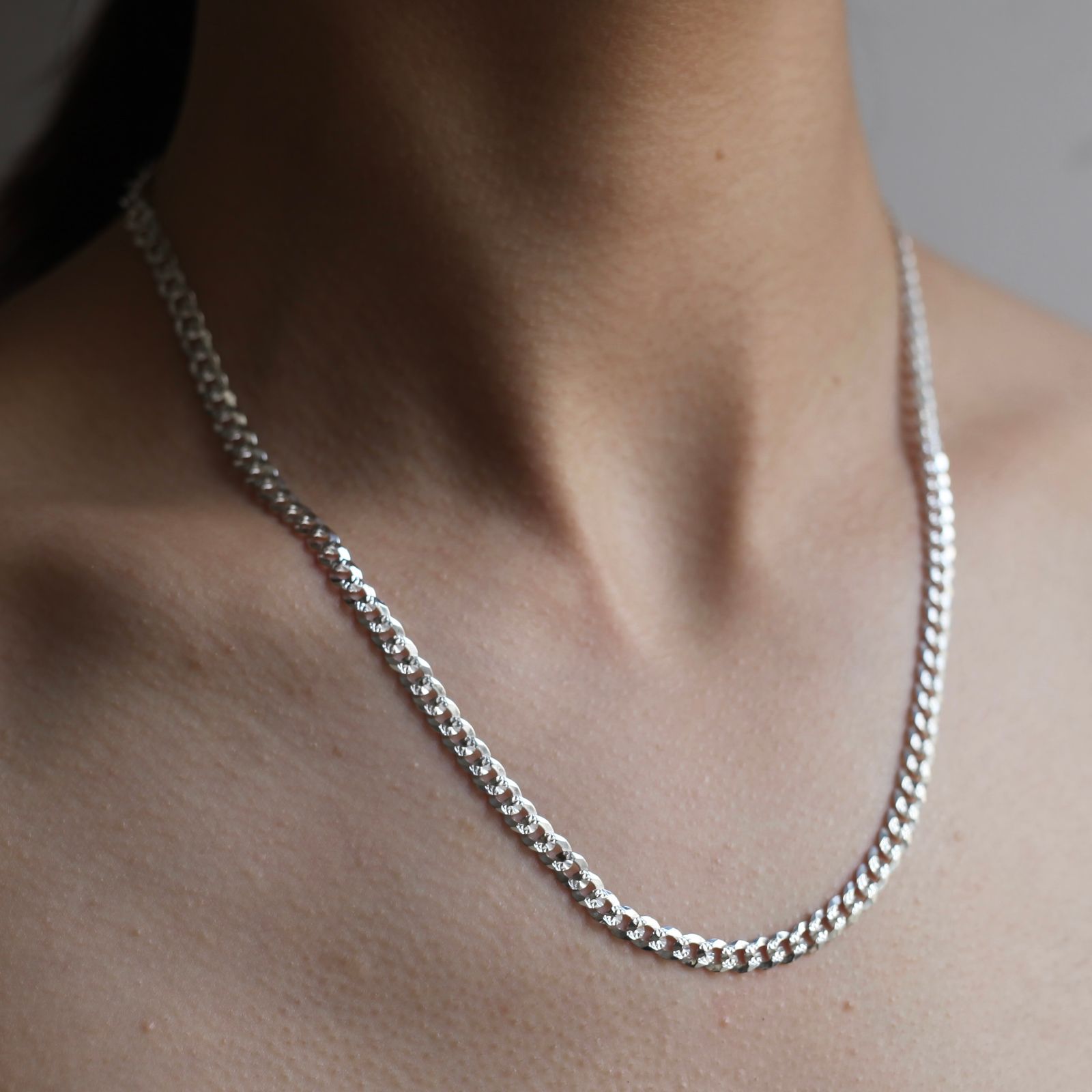 【残りわずか】New Curb Necklace(WHITE)