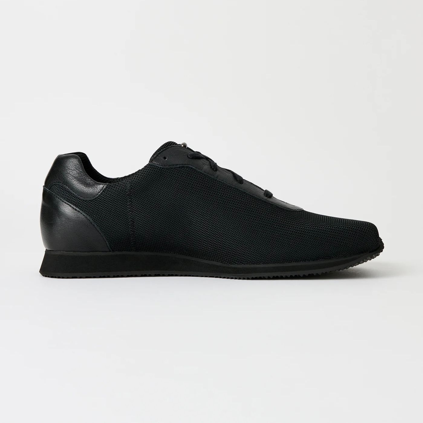 【関税込み】OUR LEGACY ブラック Blunt Runner スニーカー OUR LEGACYのブラック Blunt Runner スニーカーがセール中