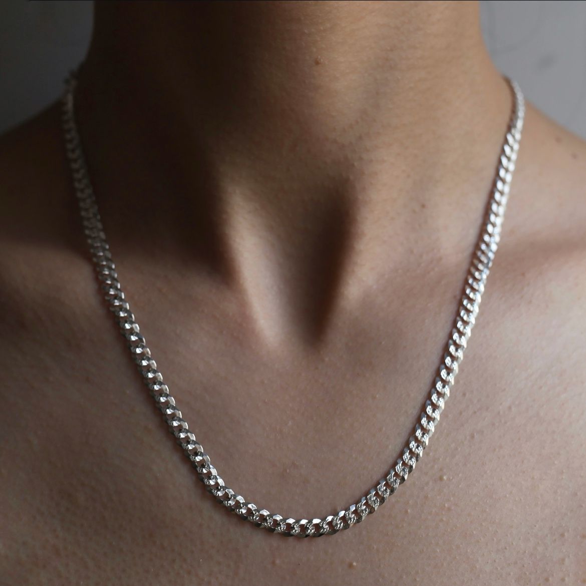 【残りわずか】New Curb Necklace(WHITE)