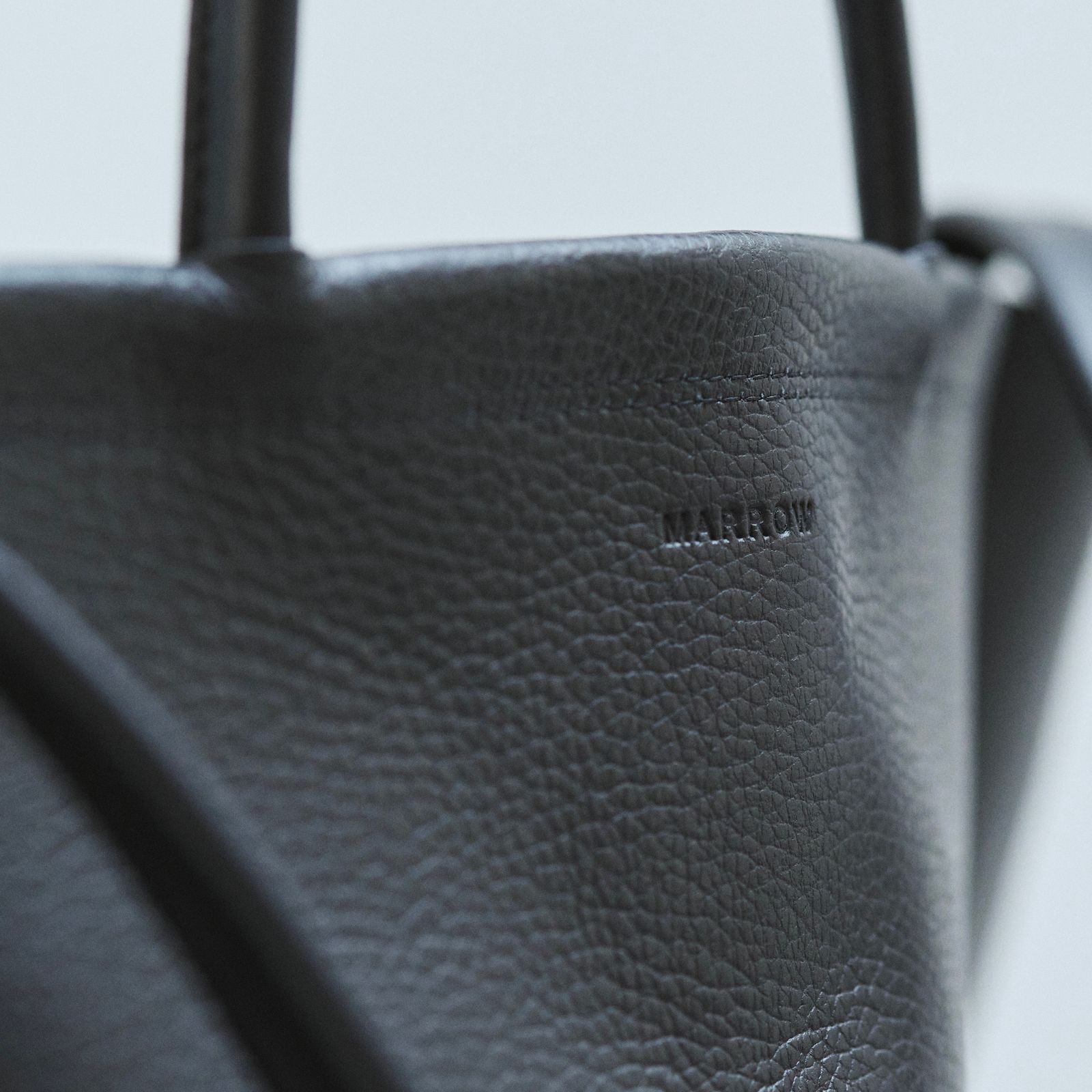 【美品】MARROW[マロウ] レザートートバッグ　ダブルフェイスハンドルトート MARROW - 【残りわずか】Double Faced Handle Tote | ACRMTSM
