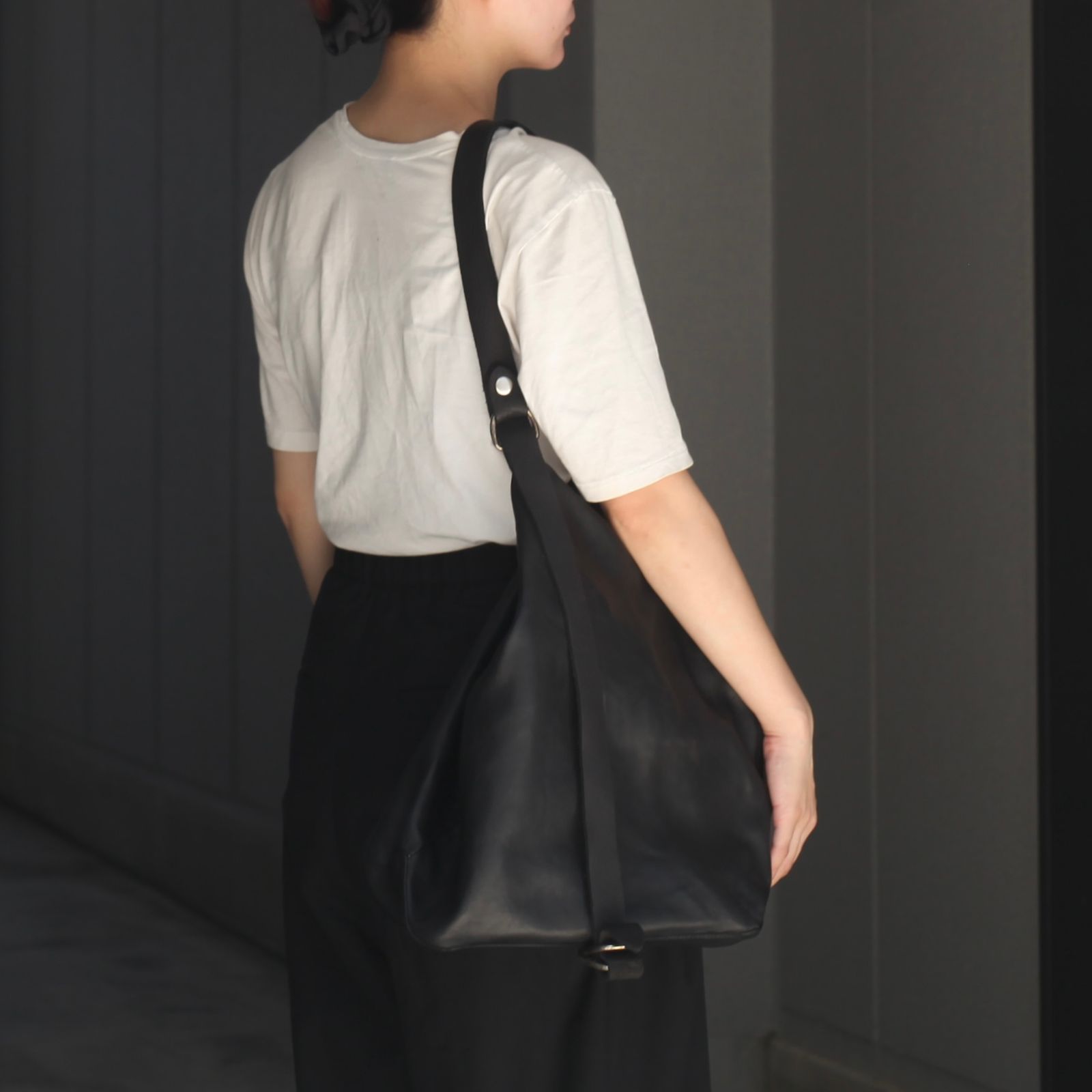 【残り一点】Hobo Crossbody Bag(SOFT HORSE FULL GRAIN)