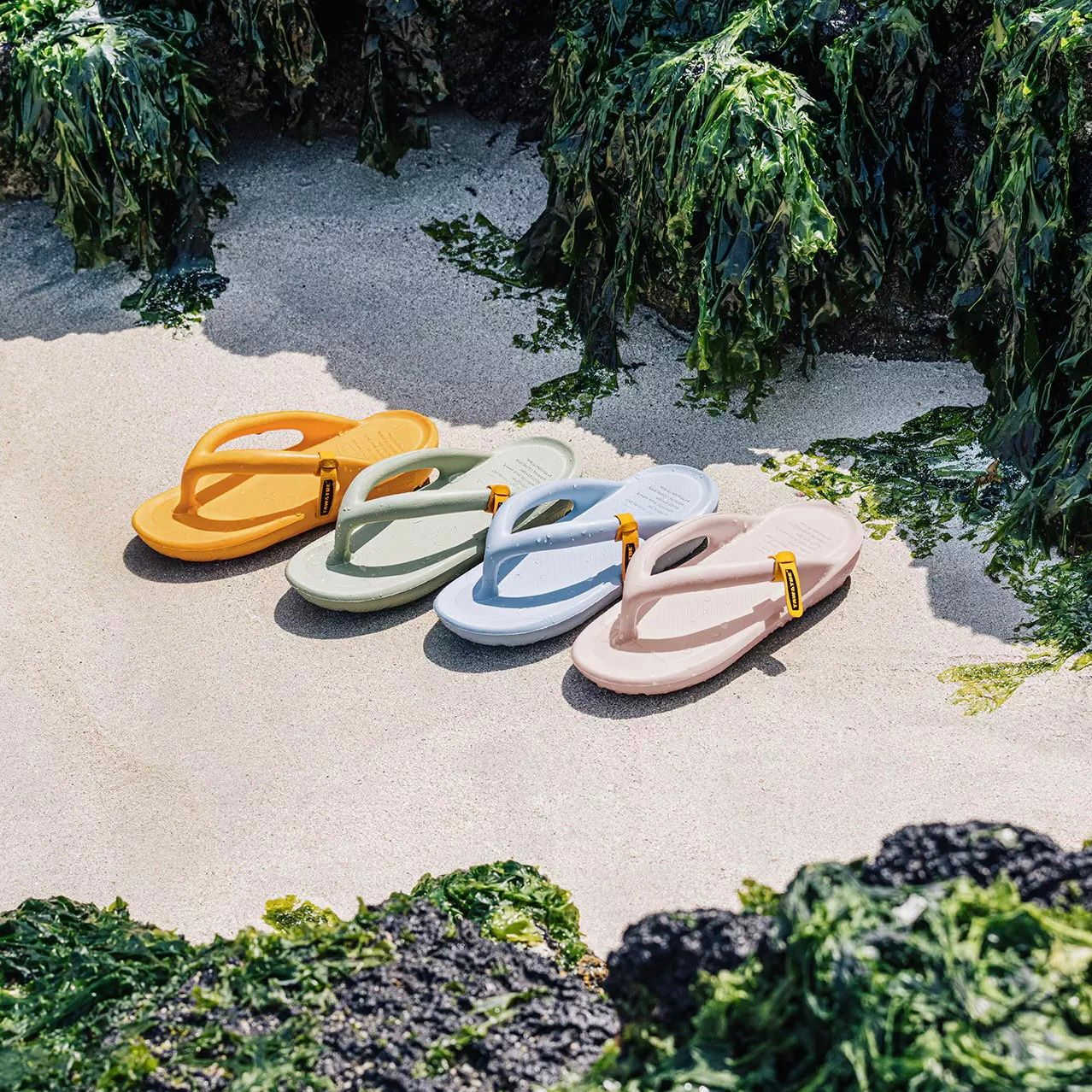 サンダル・ミュール ^TAW&TOE^ Zerovity OG Aura Red Z-FF-OGAR TAW&TOE トーアンドトー Zerovity Flipflop OG ゼロビティ