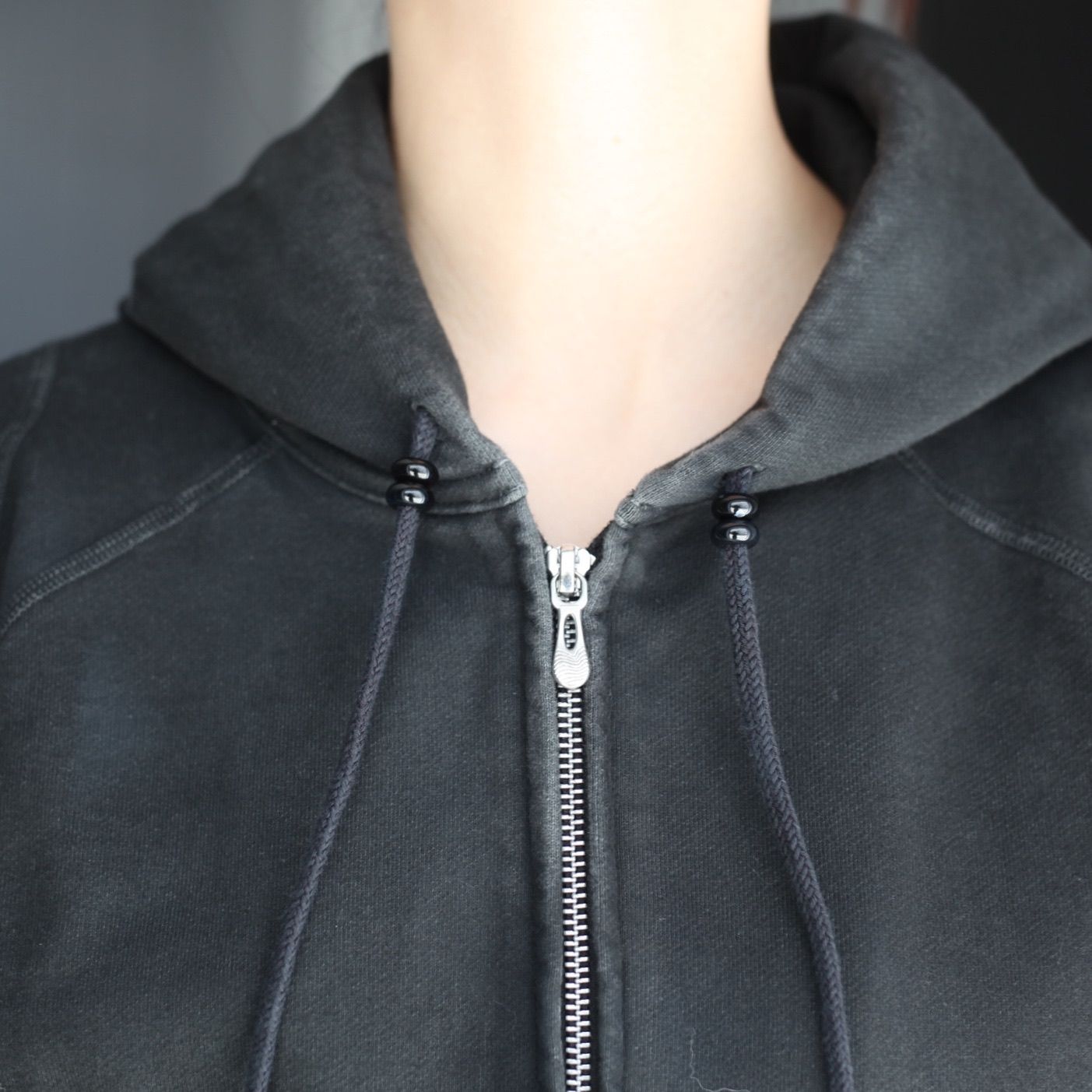 【残りわずか】Paneled Zip Up Hoodie