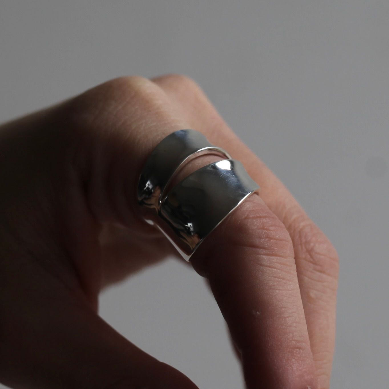 【残り一点】Angled Slit Ring