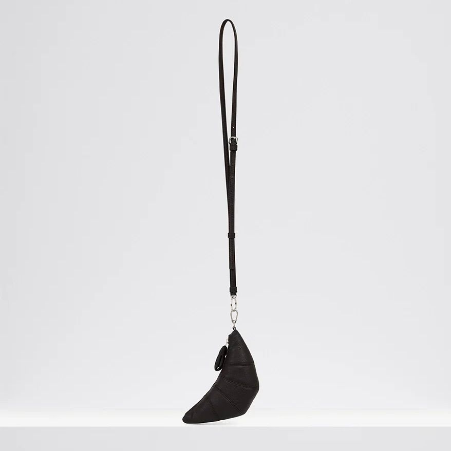 LEMAIRE - 【残りわずか】Crossbody Croissant Coin Purse LEMAIRE - 【残りわずか】Crossbody Croissant Coin Purse