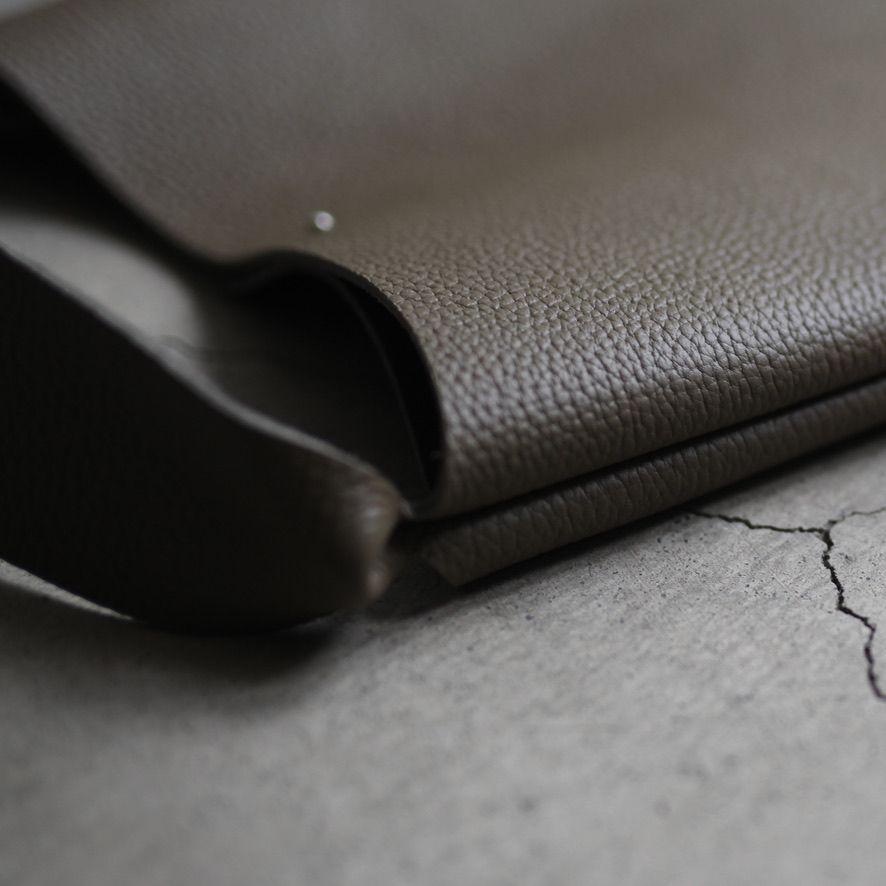 【残りわずか】One Piece Bag Small(TAUPE)