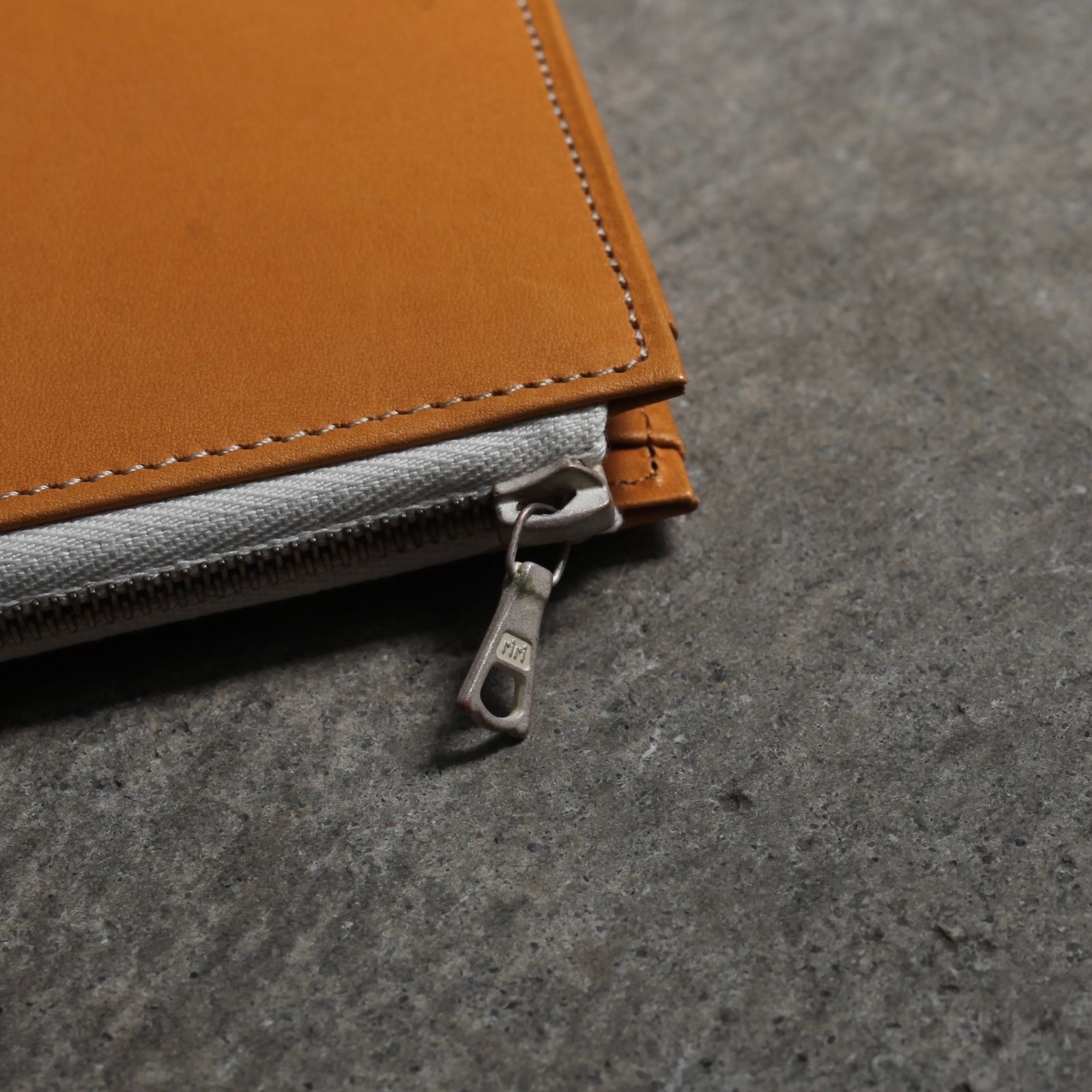 【残り一点】L Zip Purse(KIP)