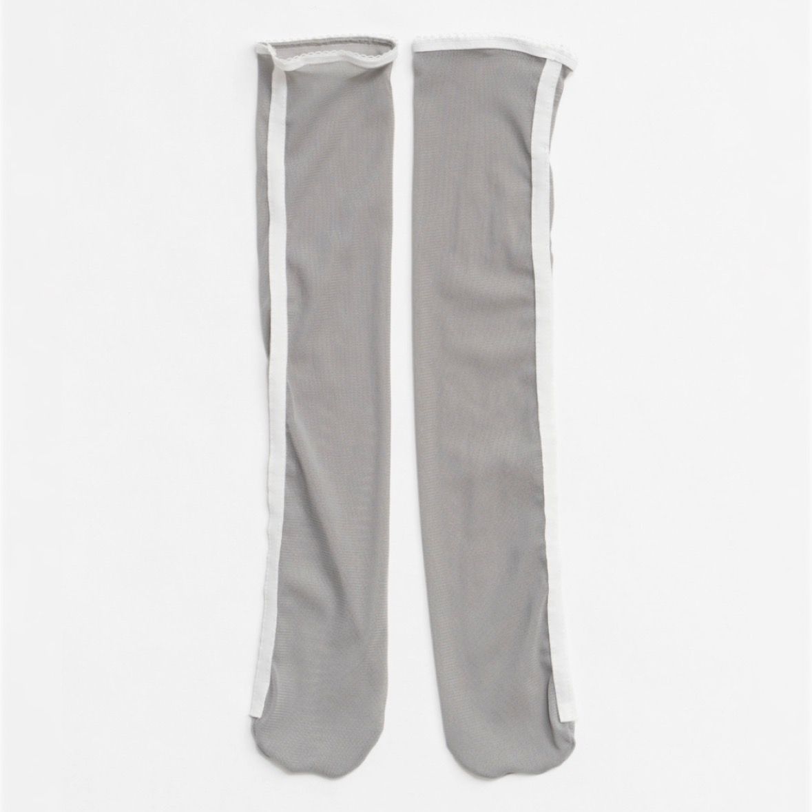 【残り一点】Sheer Line Socks
