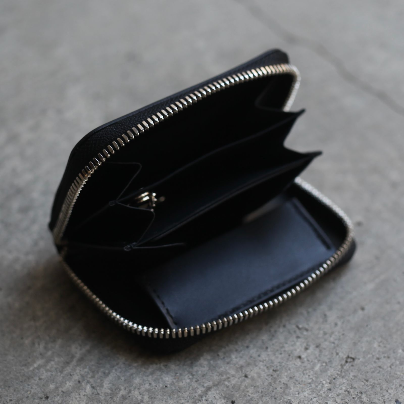 【残りわずか】Cristy Coin Card WLT(BRIDLE)
