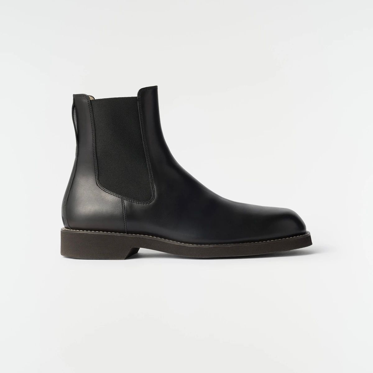 【残りわずか】Chelsea Boots