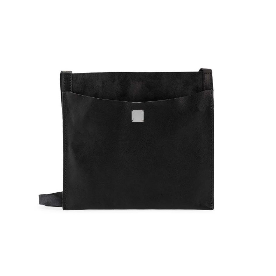 【再販売通知受付可能】Passport Shoulder Case