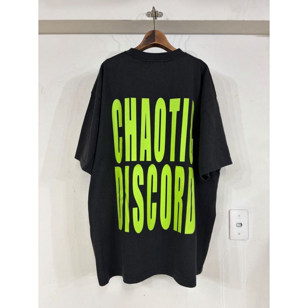 【残り一点】Chaotic Discord T-Shirt