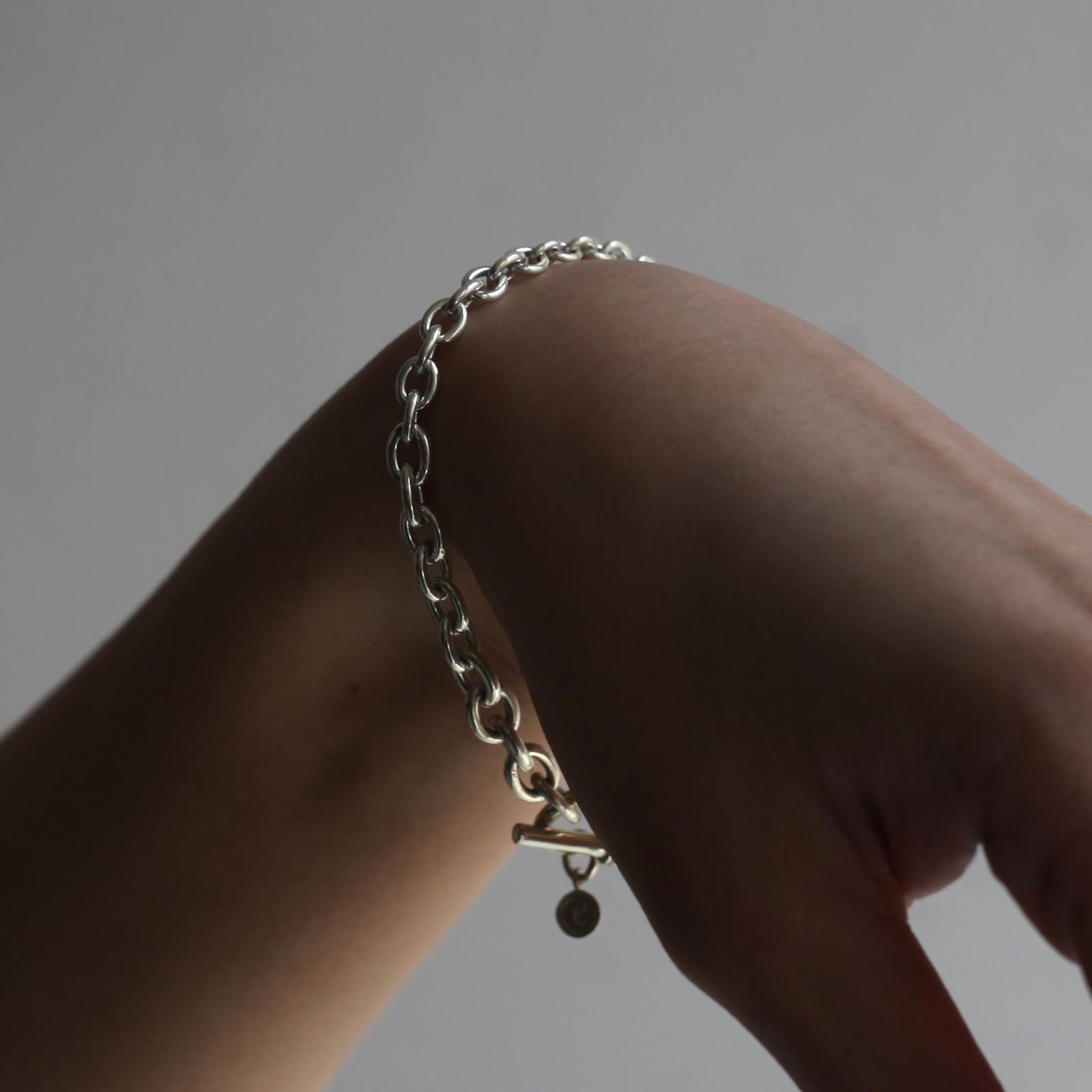【残り一点】Gradient Oval Chain Bracelet T-BAR