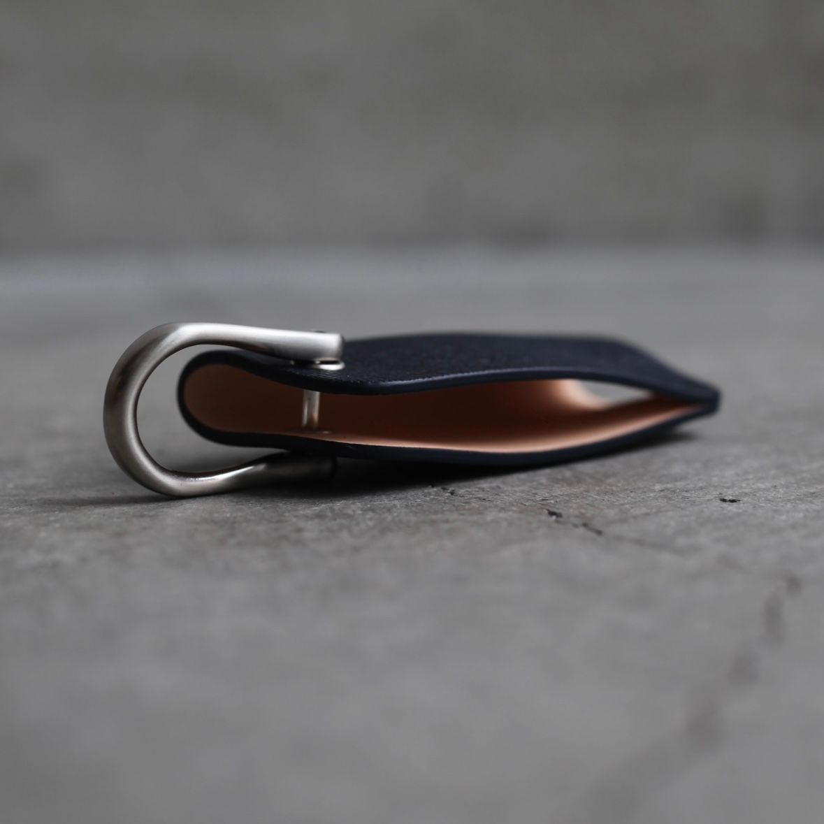 【再販売通知受付可能】Key Case(NAVY)