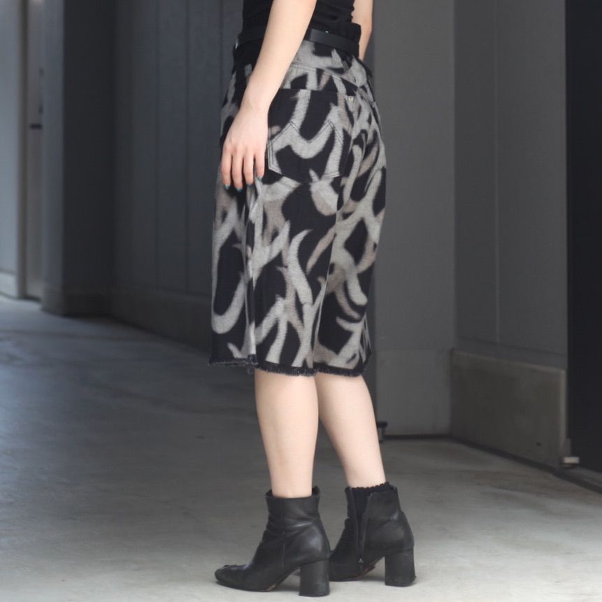 【残りわずか】Cut Off Heavy Short Wide Jeans(DISCHARGE PRINTED ASAT CAMO)
