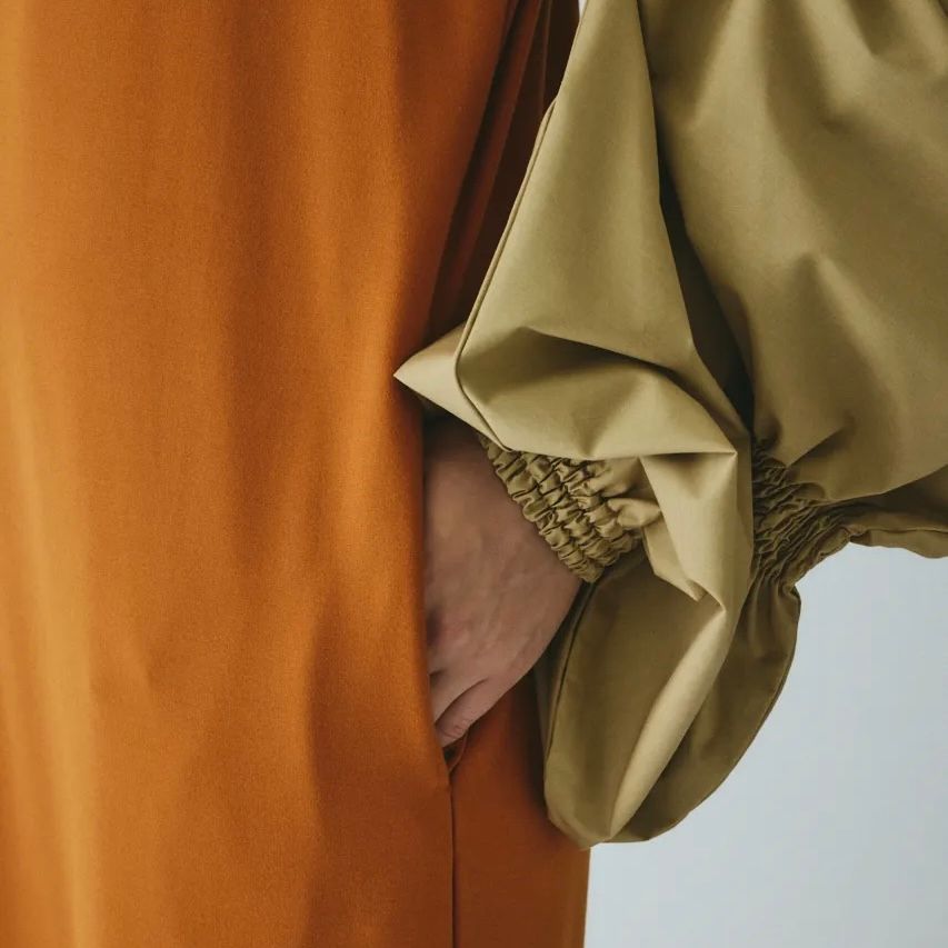 【残り一点】Shirred Balloon Sleeves Dress