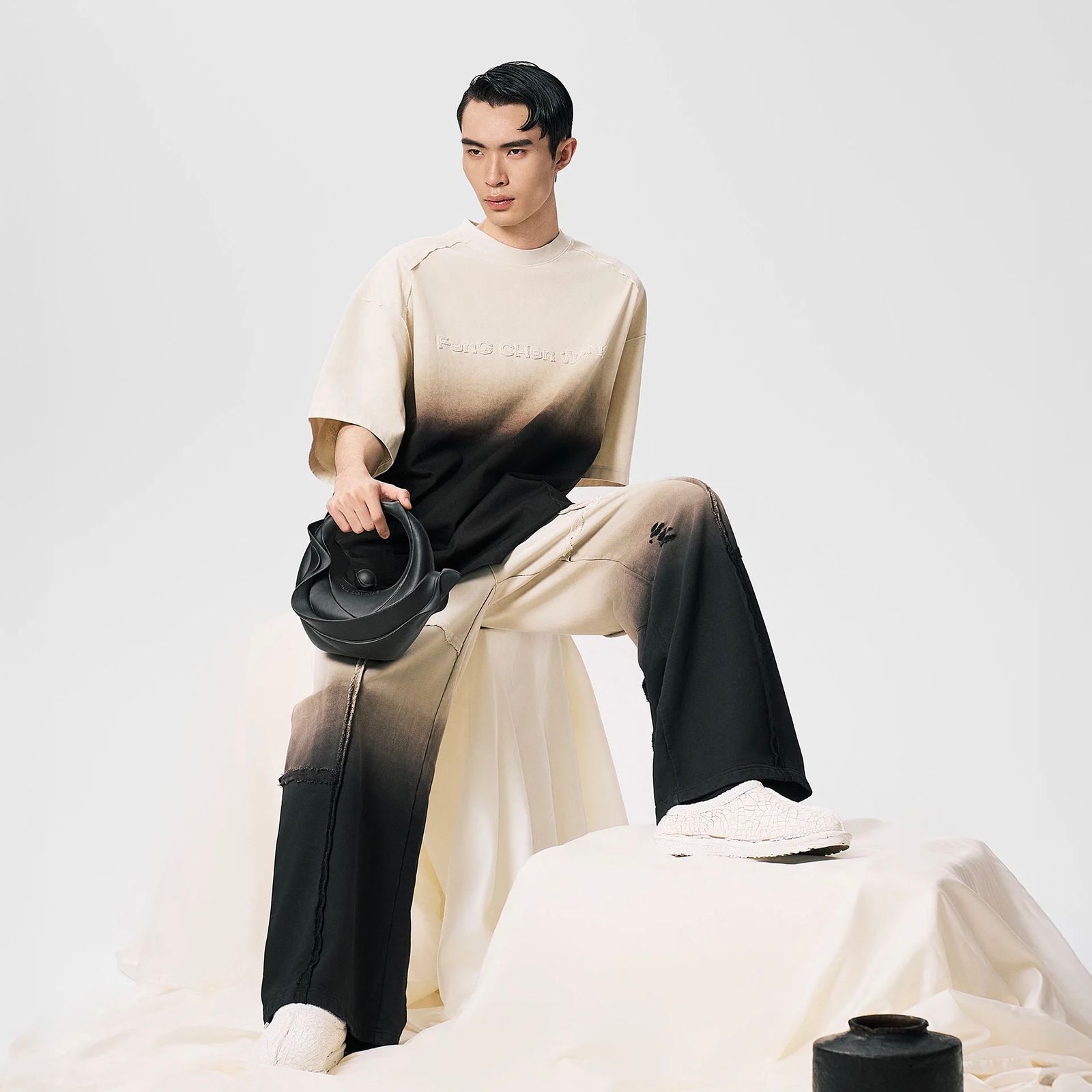 Feng Chen Wang - 【残り一点】Gradient Washed Oversized T Feng Chen Wang - 【残り一点】Gradient Washed Oversized T