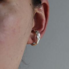 【お取り寄せ注文可能】Layered Hoop Ear Cuff(SILVER)