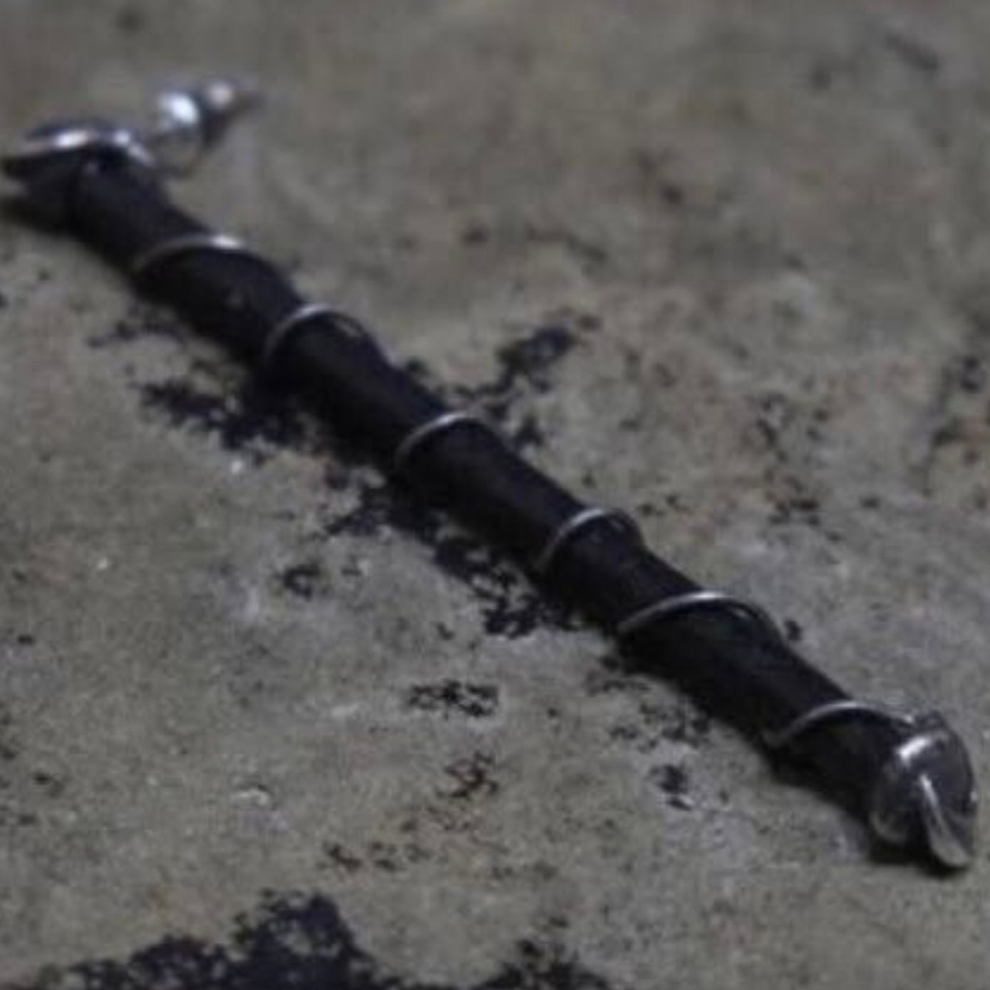 【お取り寄せ注文可能】Entwined Earring Long