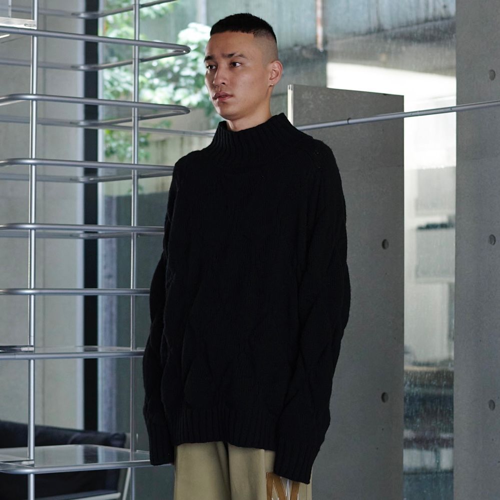 NEONSIGN - 【残り一点】Sofas Knit | ACRMTSM ONLINE STORE