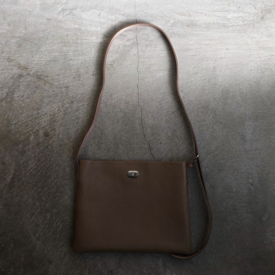 【残り一点】Twist Buckle Bag_S(TAUPE)
