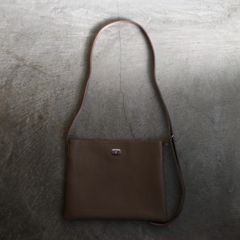 【残り一点】Twist Buckle Bag_S(TAUPE)