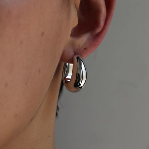 【残りわずか】Ice Hoop Medium(SILVER)