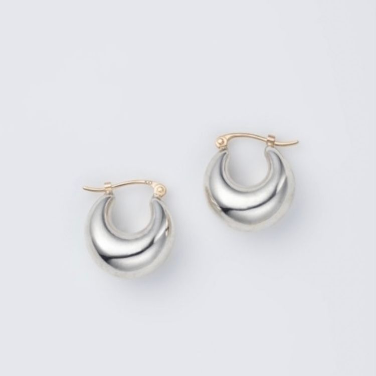 【お取り寄せ注文可能】Moon Hoop Earrings(両耳用）