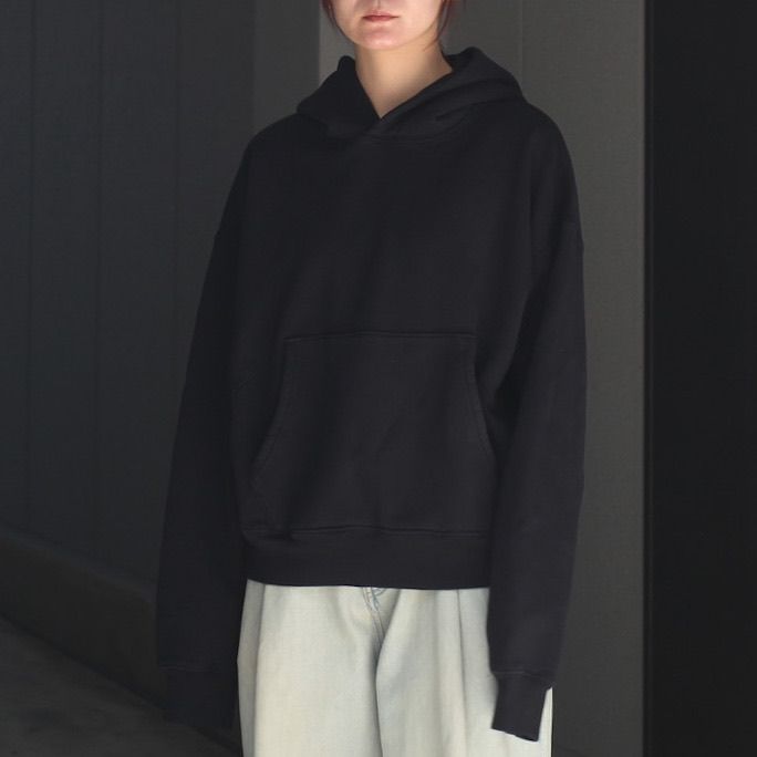 【残り一点】Black Darted Hoodie