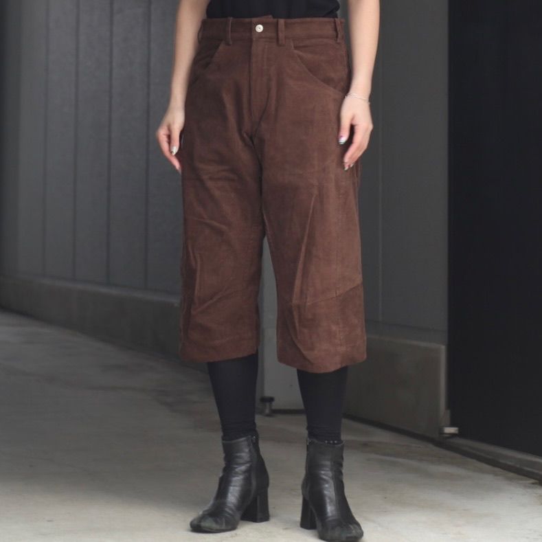 【残り一点】Knee Darted Flare Shorts