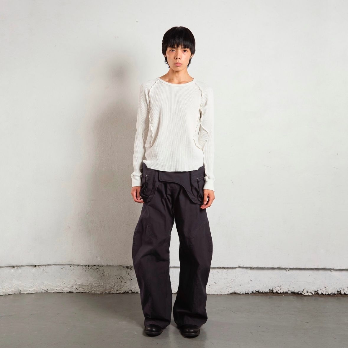 NVRFRGT - 【残りわずか】Detachable Utility Curved Leg Pants NVRFRGT - 【残りわずか】Detachable Utility Curved Leg Pants