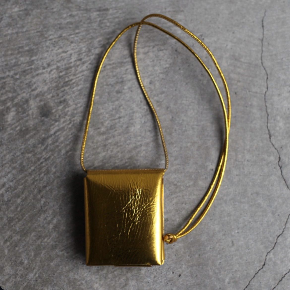 【残り一点】Metallic String Purse