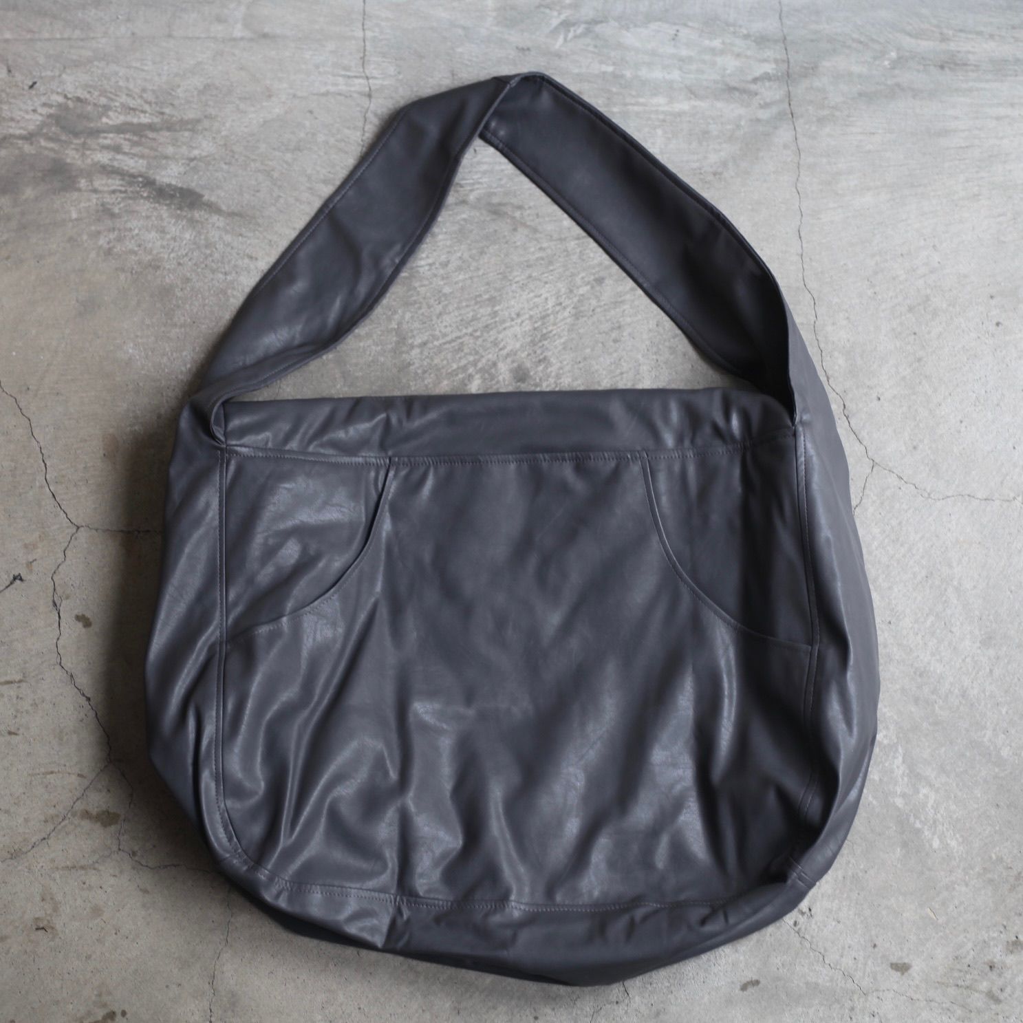 【残りわずか】Sack Shoulder Bag