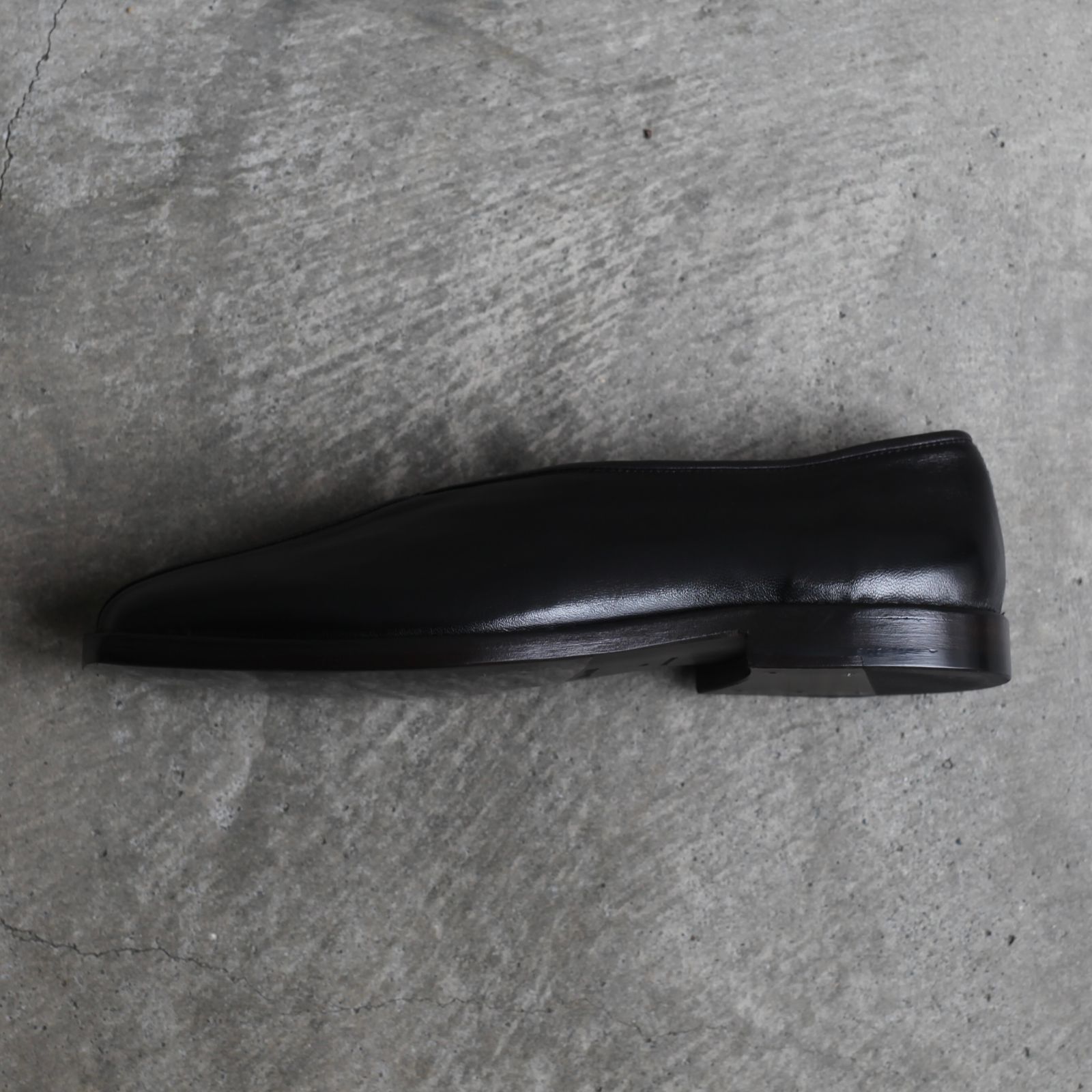 【残り一点】Flat Piped Slippers(LAMB LEATHER)