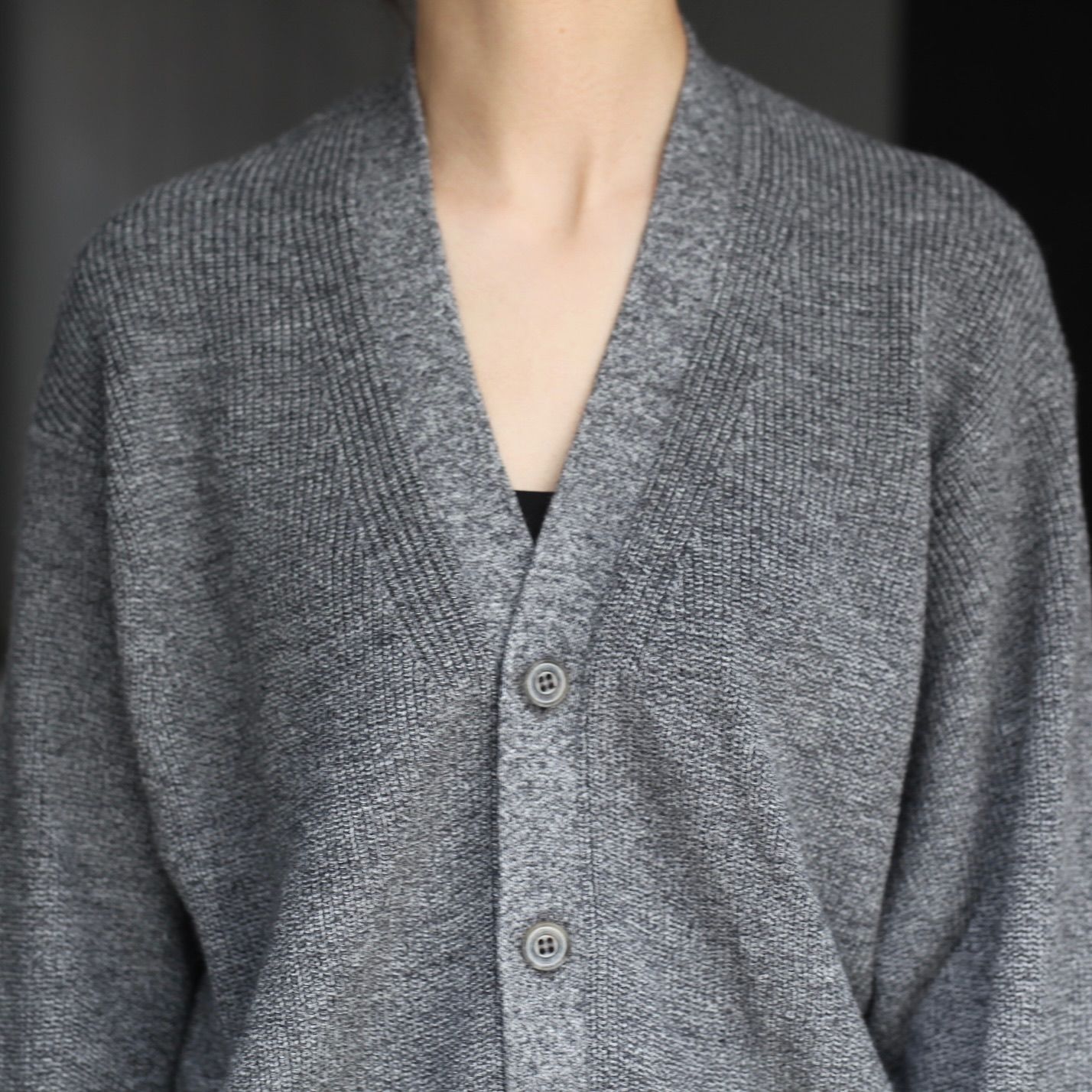 【残り一点】Aze V Neck Cardigan