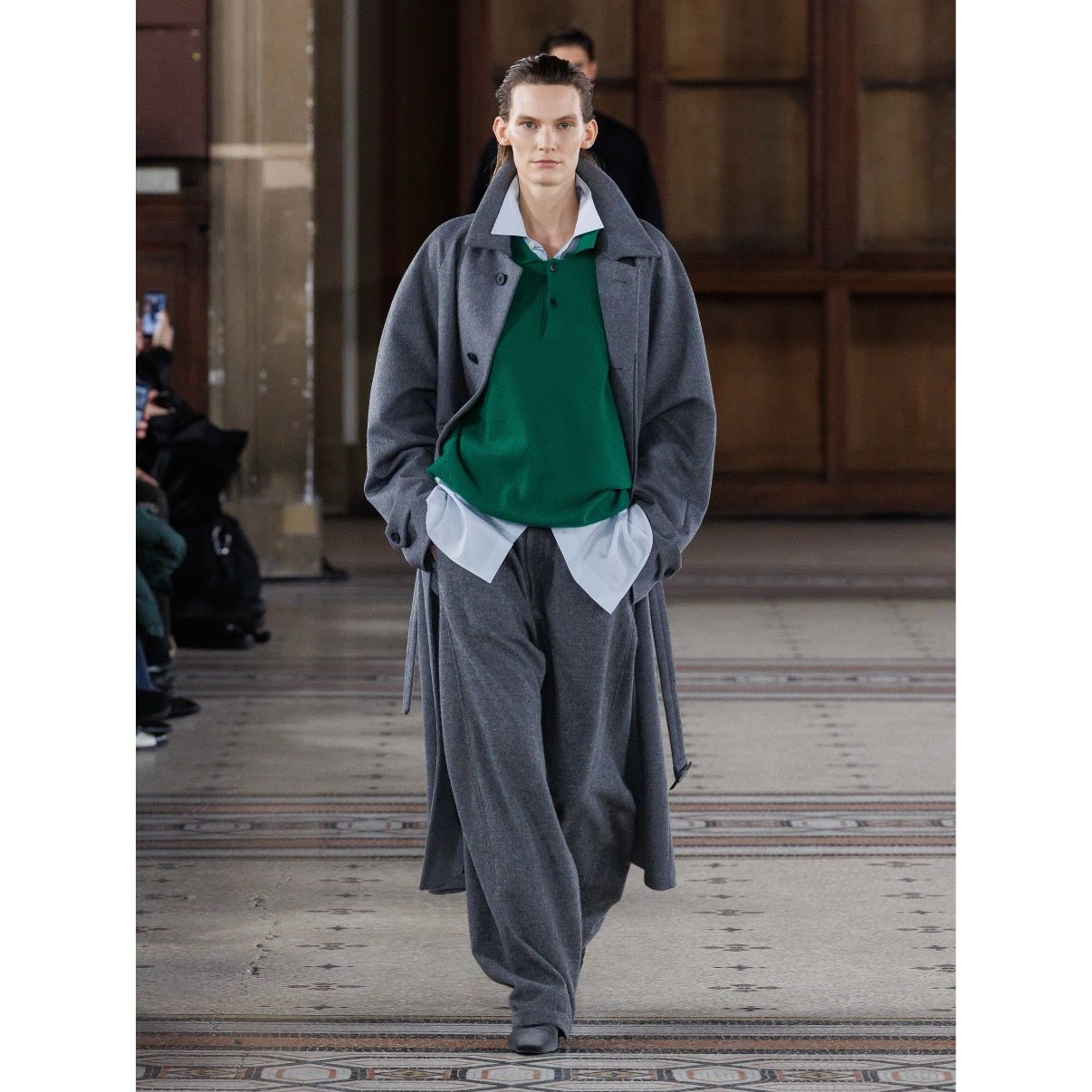 【残り一点】Wool Cashmere Raglan Sleeve Balmacaan Coat