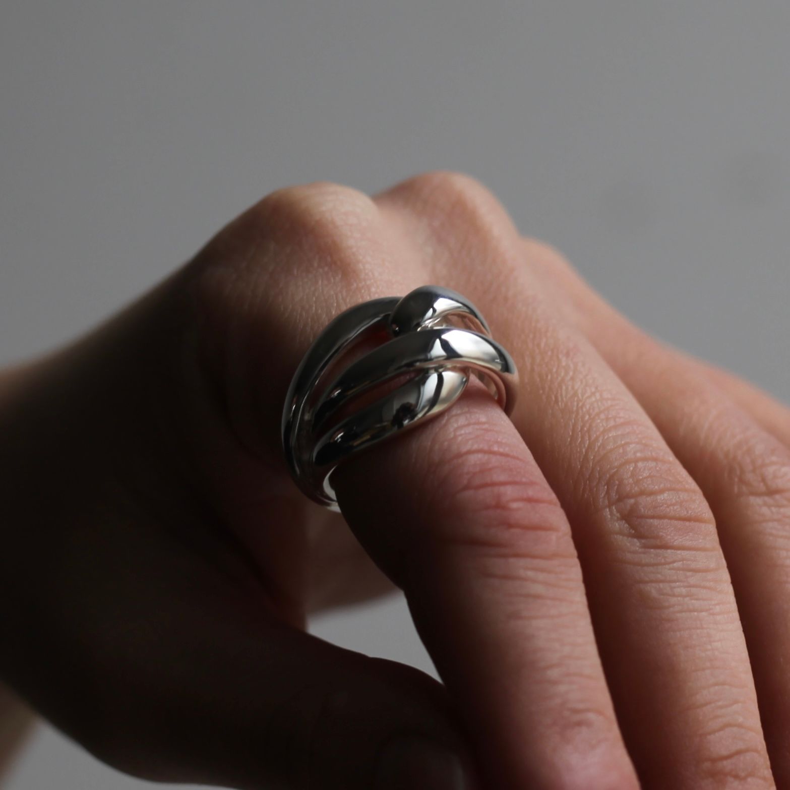 ASAMI FUJIKAWA - 【残り一点】Knot Ring(SILVER) | ACRMTSM ONLINE STORE