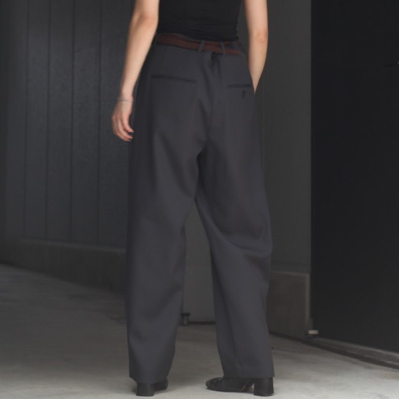 ATON - 【残り一点】Back Satin Tapered Pants | ACRMTSM ONLINE STORE