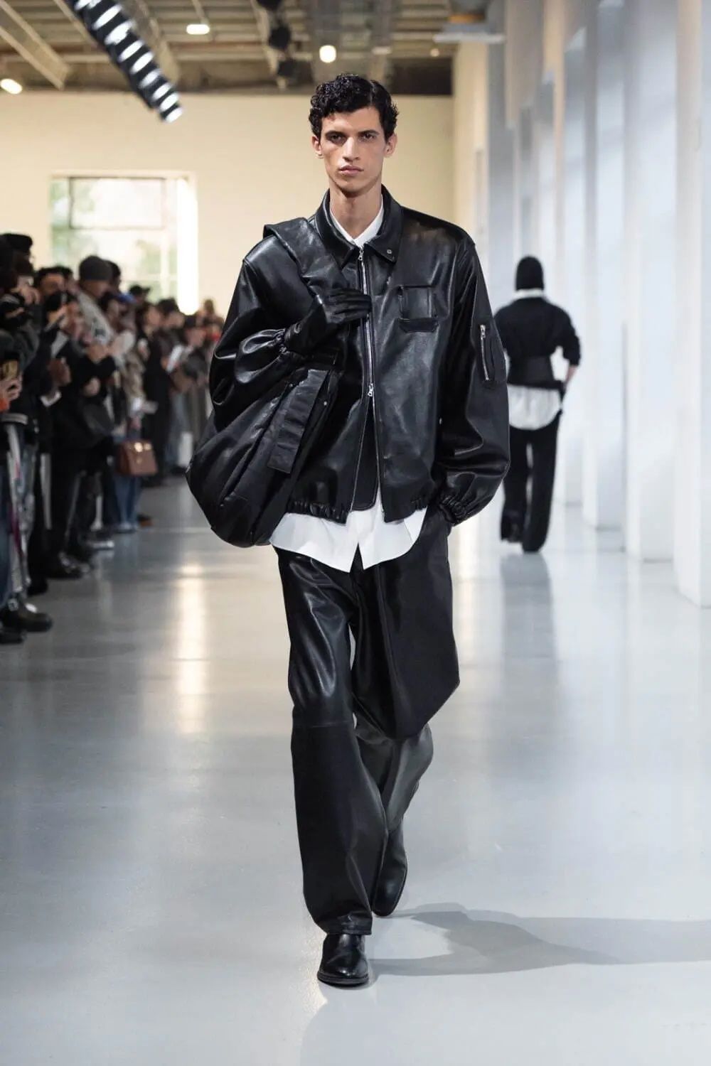Yohji Yamamoto】POUR HOMME 2024-25 A/W 思いがけない物語_境界